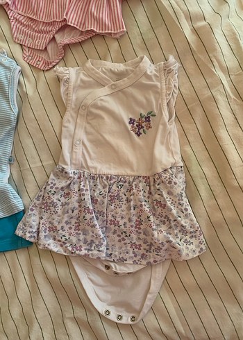 Pembe Fırfırlı Kolsuz Bebek Body - Görsel 4