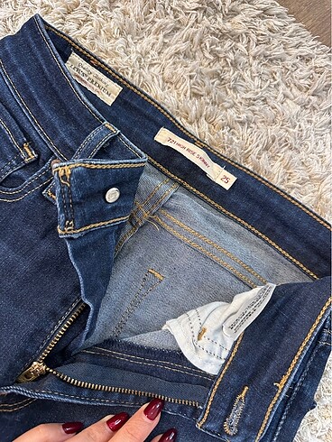 Levis diz detaylı yüksek bel jean - Görsel 7