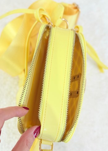 Sarı Kapitone Kadın Çapraz Çanta - Görsel 4