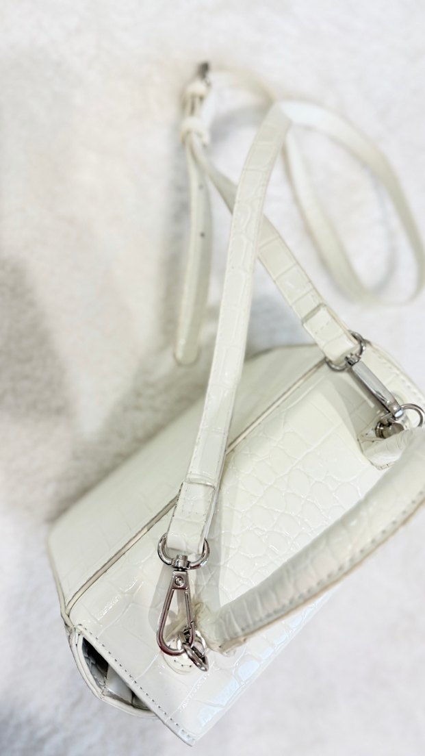 Beyaz Deri Yılan Desenli Kadın Çanta - Görsel 4