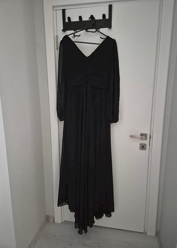 Siyah Uzun Kollu V Yaka Uzun Elbise - Görsel 4