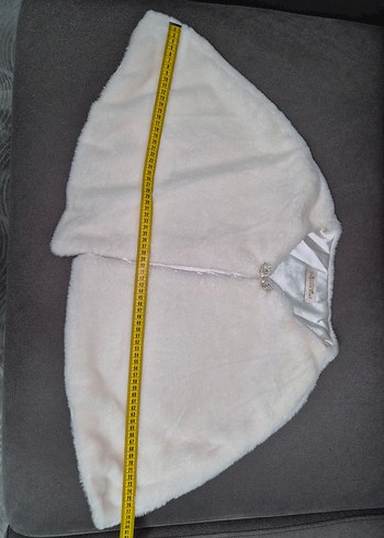 Beyaz Kürk Detaylı Midi Kolsuz kış gelinleri için çok uygun - Görsel 5