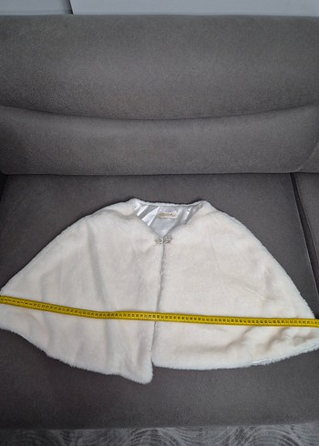 Beyaz Kürk Detaylı Midi Kolsuz kış gelinleri için çok uygun - Görsel 4