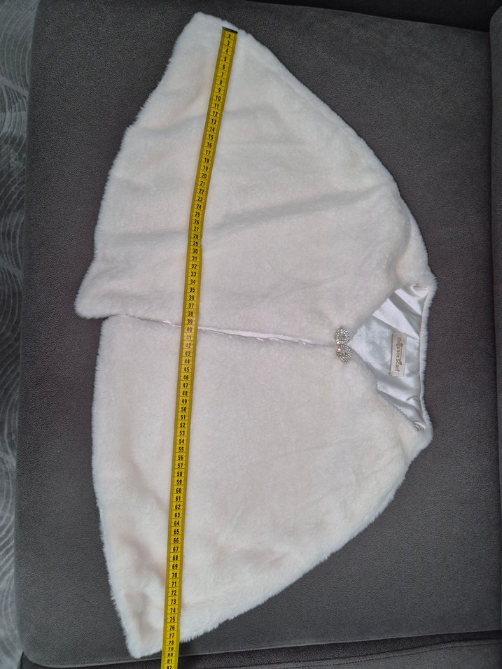 Beyaz Kürk Detaylı Midi Kolsuz kış gelinleri için çok uygun - Görsel 5