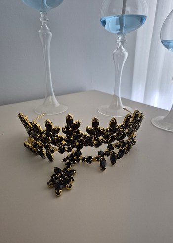 Altın Renkli Siyah Boncuklu Gotik Taç - Görsel 4