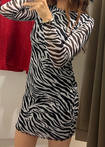 Uzun Kollu Zebra Desenli Mini Elbise