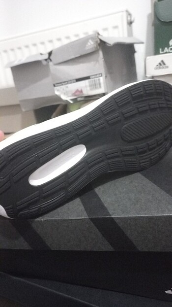 Adidas 37,5 ve 39 no unisex modeldir - Görsel 5