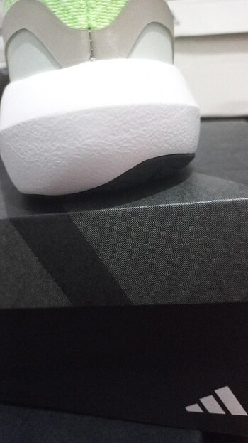 Adidas 37,5 ve 39 no unisex modeldir - Görsel 7