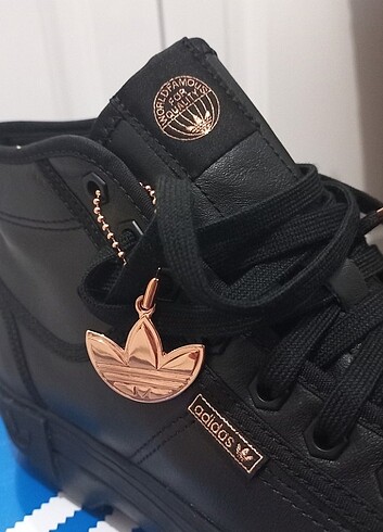 37,5 no...41,5no...43,5 no adidas bot deri