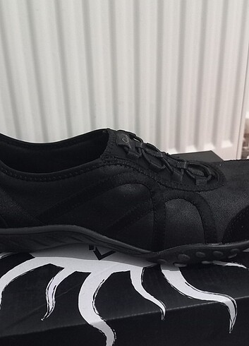 35 Beden siyah Renk 34-35 no skechers