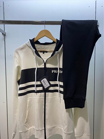 Prada Eşofman Takımı