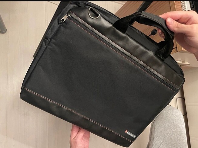 LAPTOP ÇANTASI