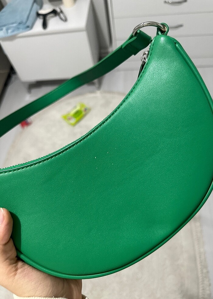 pull and bear yarım ay çanta - Görsel 2