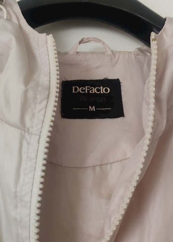 Bej kapçon lu Düğmeli Yağmurluk - Görsel 3