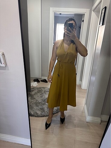 Zara elibise halter yaka