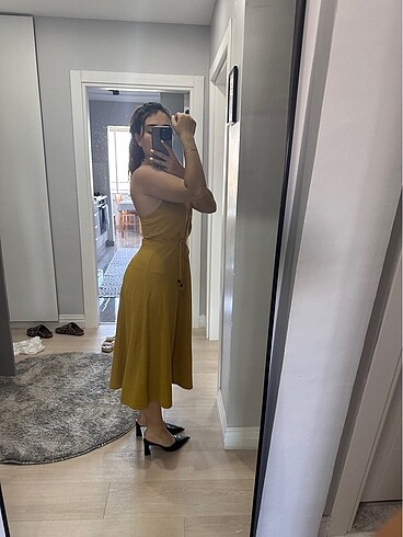 m Beden Zara elibise halter yaka