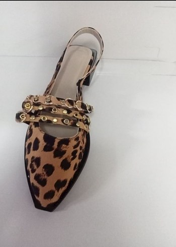 Leopar Desenli Tokalı Kadın Topuklu Babet