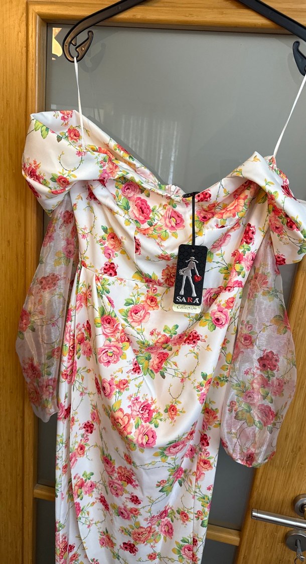 Uzun, Çiçek Desenli, Kayık Yaka Bohem Gelinlik - Görsel 2