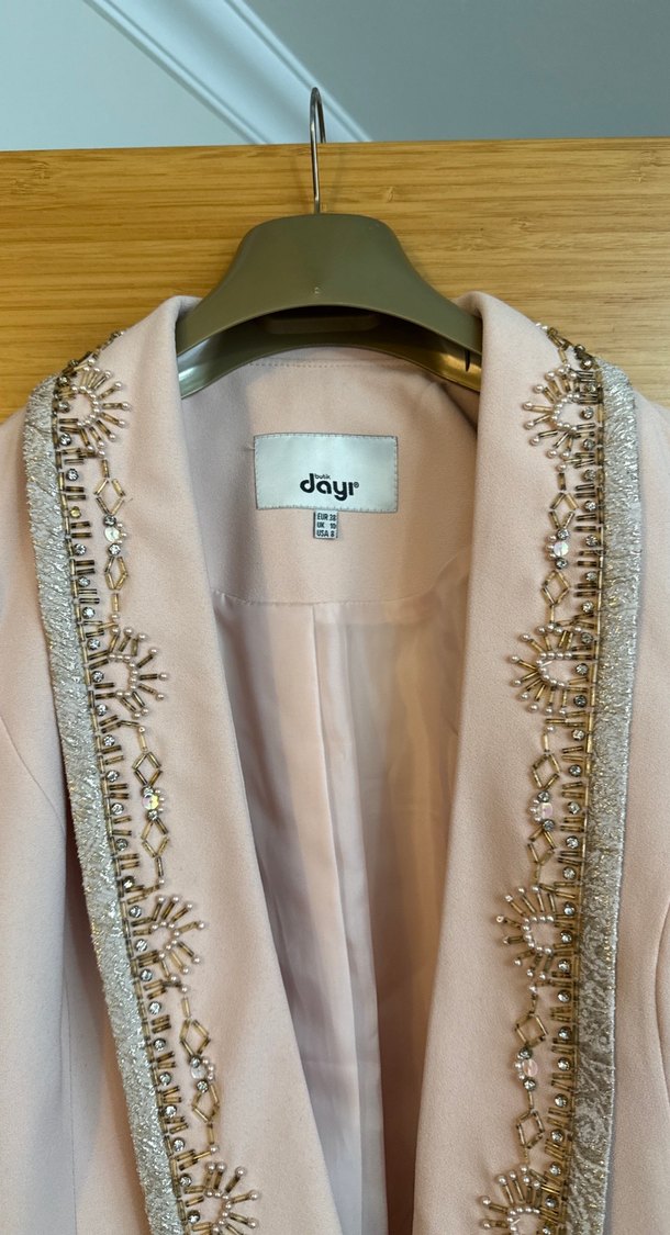 Bej Nakışlı Dantel Detaylı Kadın Blazer - Görsel 2