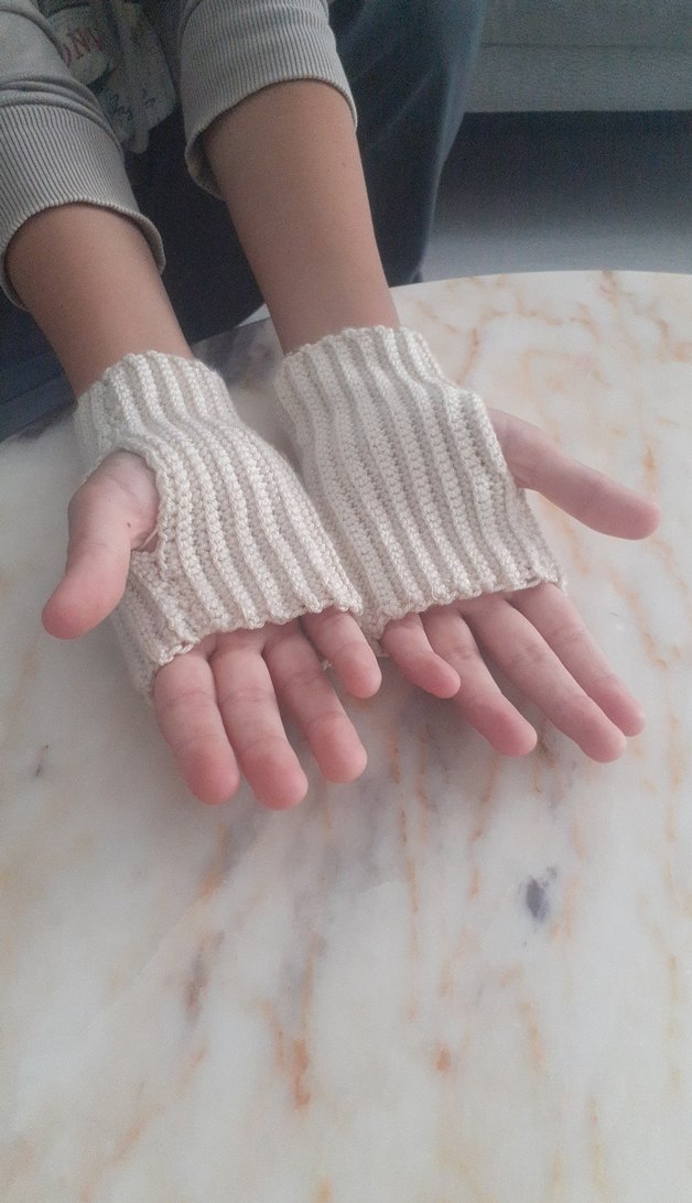 Bohem Tarzı Beyaz Örgü Kadın Eldiveni  sipariş üzerine yapıyorum - Görsel 4