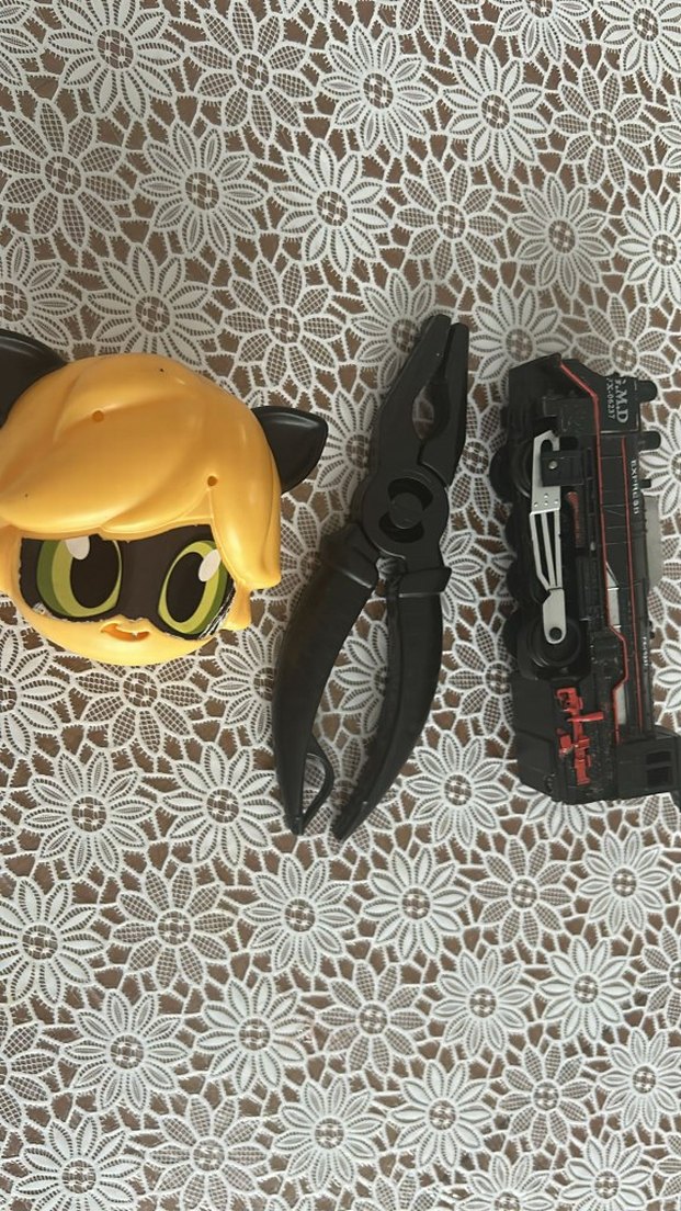 Siyah Pense ve Sarı Kedi Figürlü Aksesuar - Görsel 2