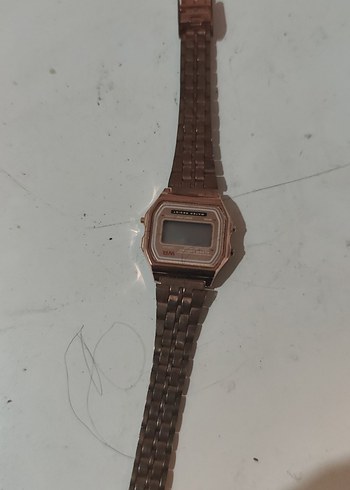 Kahverengi Vintage Kadın Dijital Saat denemedim - Görsel 2