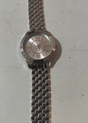 Gri Metal Kordonlu Kadın Kol Saati denemedim - Görsel 4