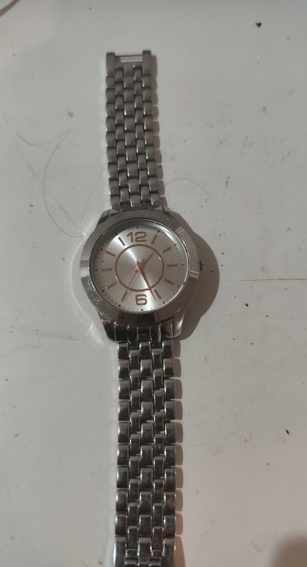 Gri Metal Kordonlu Kadın Kol Saati denemedim - Görsel 2