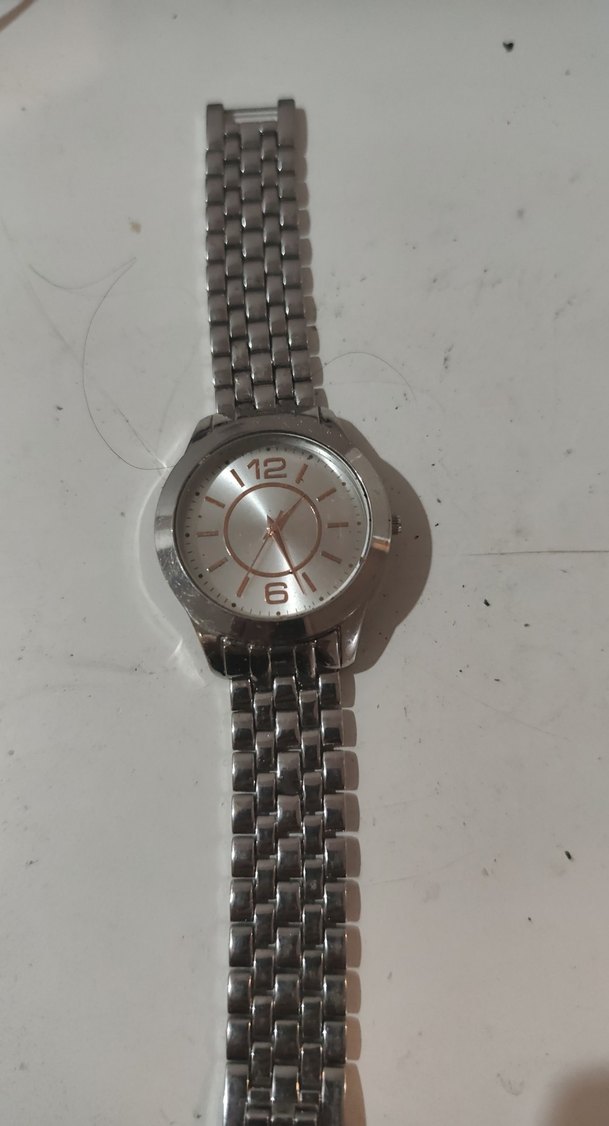 Gri Metal Kordonlu Kadın Kol Saati denemedim - Görsel 3