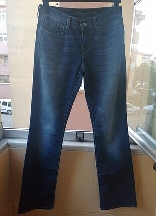 Mavi jeans kot