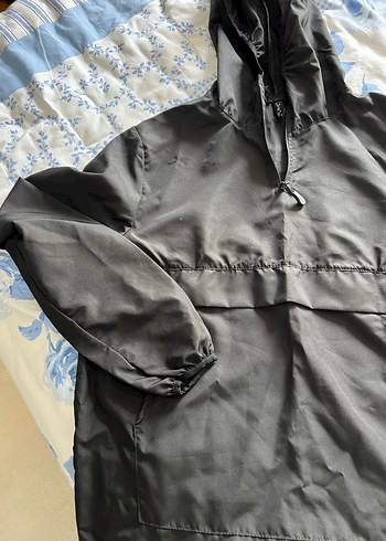 Kapüşonlu yağmurluk - Görsel 3