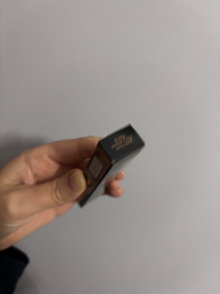 Revolution Siyah Sıvı Eyeliner - Görsel 2