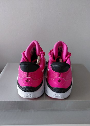 37,5 Beden pembe Renk NIKE STAR RUNNER (ORJİNAL)