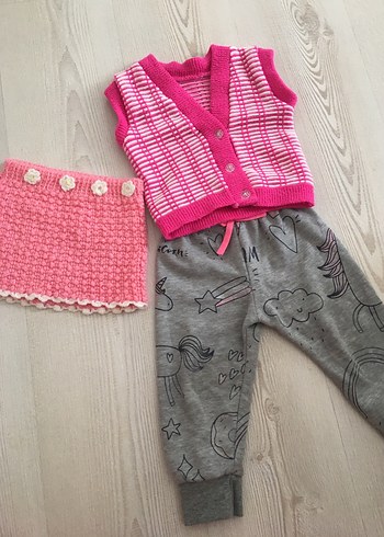 Kız Çocuk Pembe Örgü Kolsuz Hırka