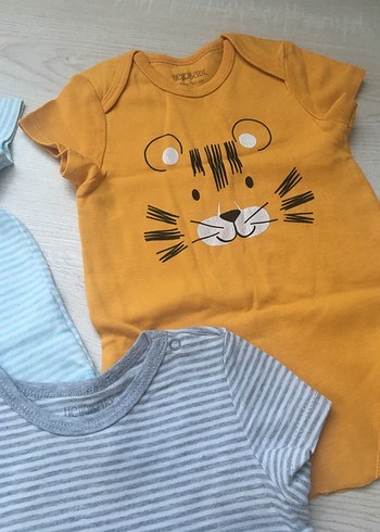 Kısa Kollu Bebek Body 3 adet - Görsel 3