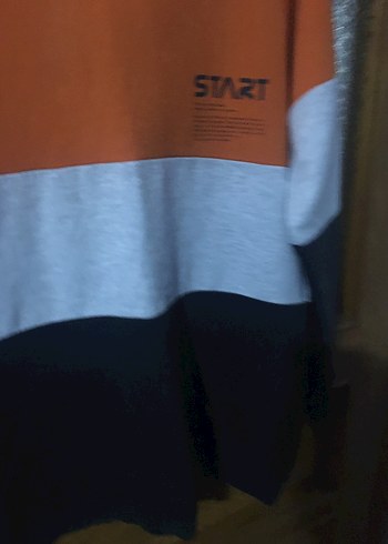 Erkek Çocuk Kapüşonlu Renk Bloklu Sweatshirt - Görsel 4