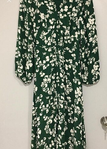 46 Beden yeşil Renk Yazlık tiril tiril çiçekli elbise