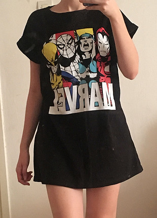 siyah marvel elbise
