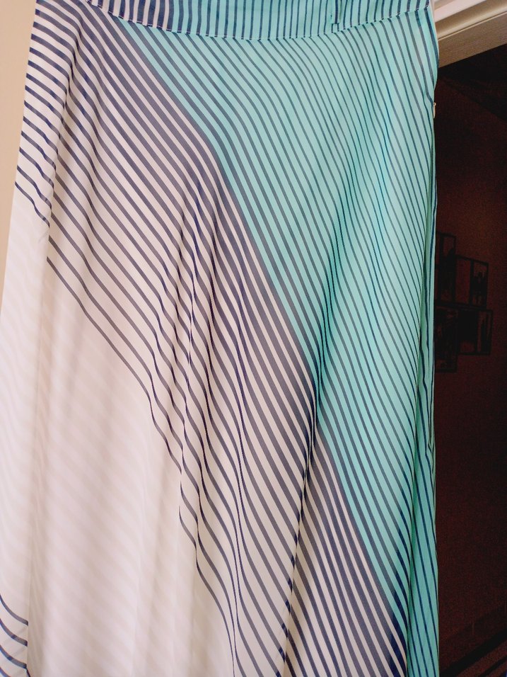 Mavi Çizgili Piliseli Uzun Etek - Görsel 2