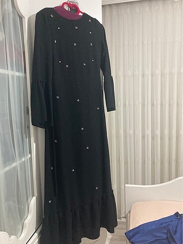 Taşlı elbise