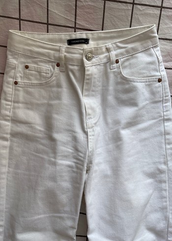 Beyaz jean - Görsel 2