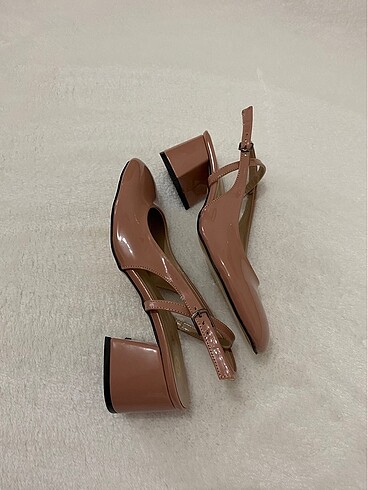 Zara Klasik topuklu ayakkabı