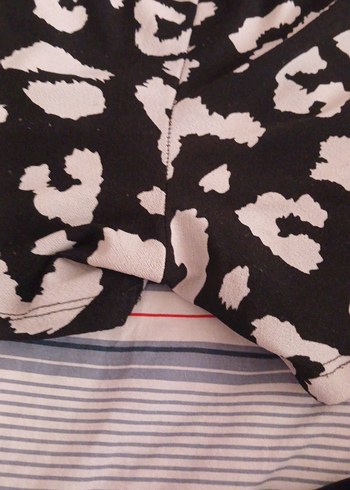 Siyah Beyaz Zebra Desenli Salaş Mini Şort - Görsel 8