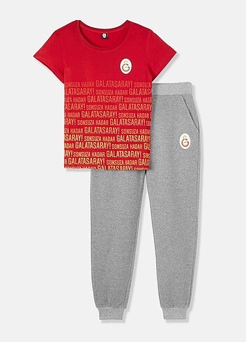 Lisanslı Kadın Tshirt Jogger Takım 