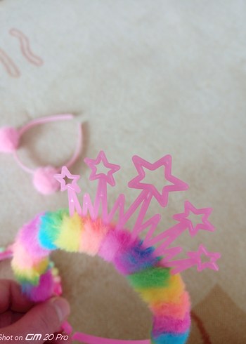 Renkli Boncuklu ve Ponponlu Çocuk Taçları - Görsel 3