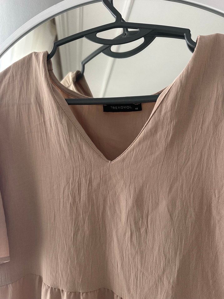 Bej V Yaka Midi Keten Elbise - Görsel 2