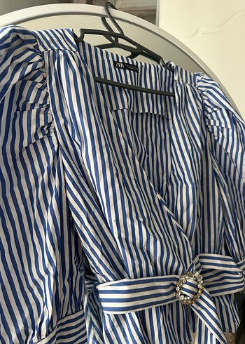 Parizyen Çizgili V Yakalı Kadın Gömlek - Görsel 4