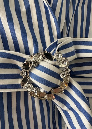 Parizyen Çizgili V Yakalı Kadın Gömlek - Görsel 3