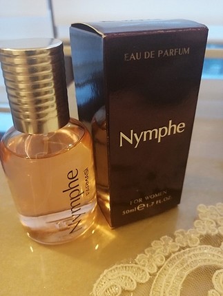 farmasi parfüm