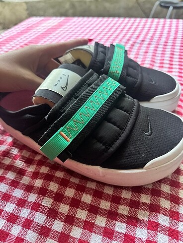 38 Beden siyah Renk Nike terlik offline